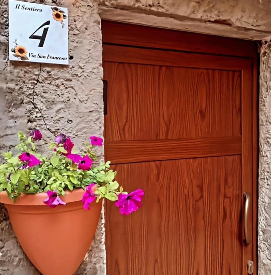 Il Sentiero Apartment Poggio Bustone Exterior photo
